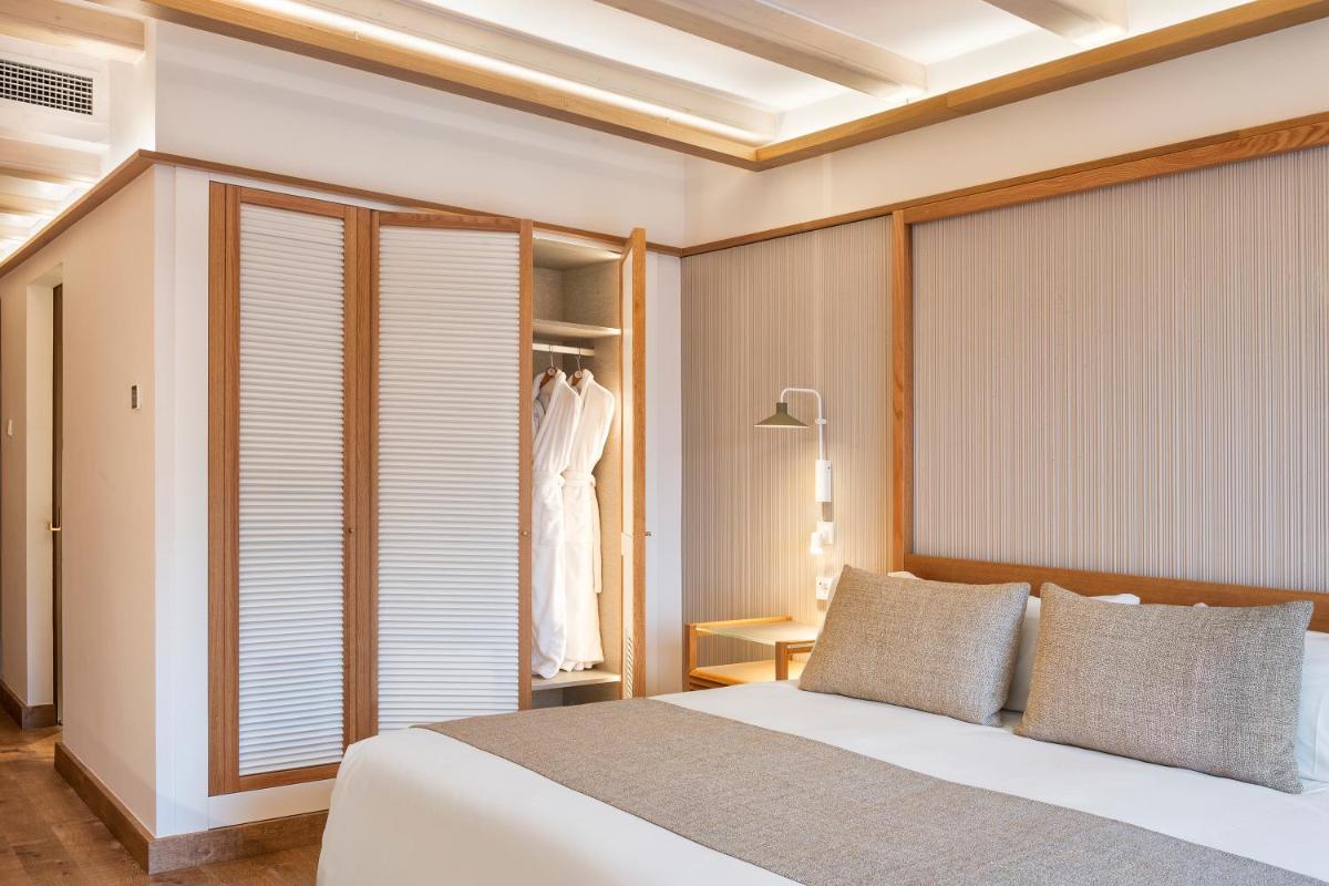 Cama o camas de una habitación en Hotel Cala del Pi - Adults Only