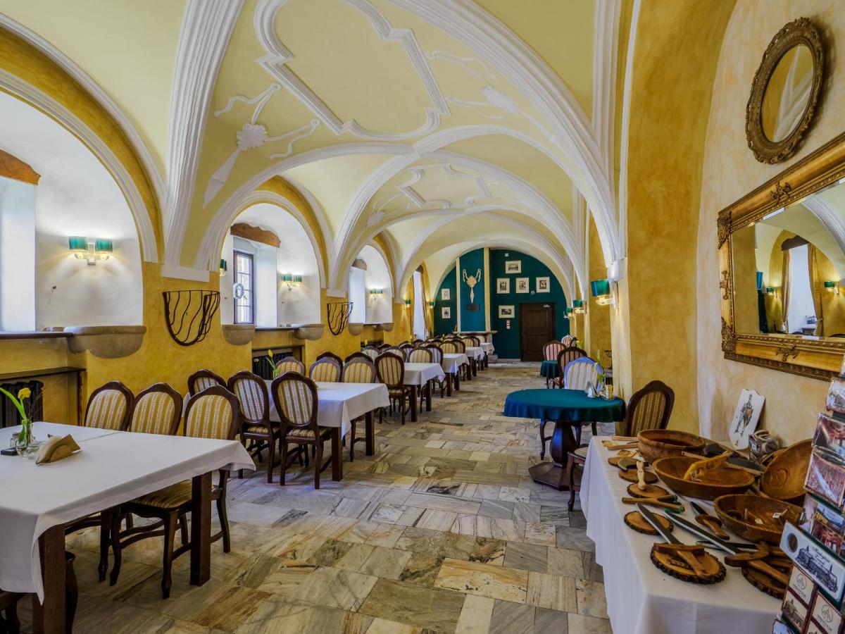 Zamek Międzylesie - Housity