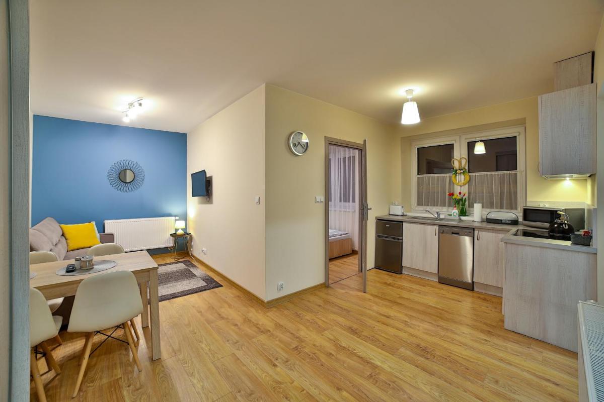 Apartamenty KOMBI - Housity