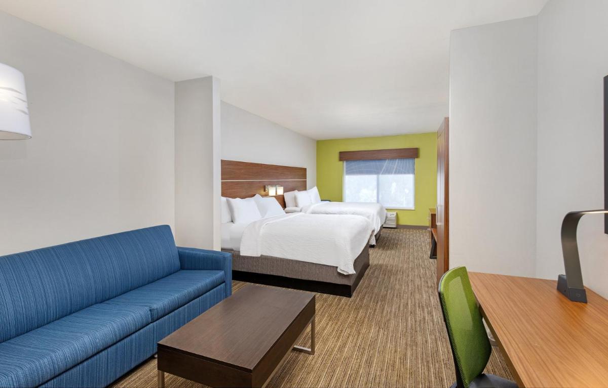 Holiday Inn Express Hotel & Suites Birmingham - Inverness 280 by IHG - Housity