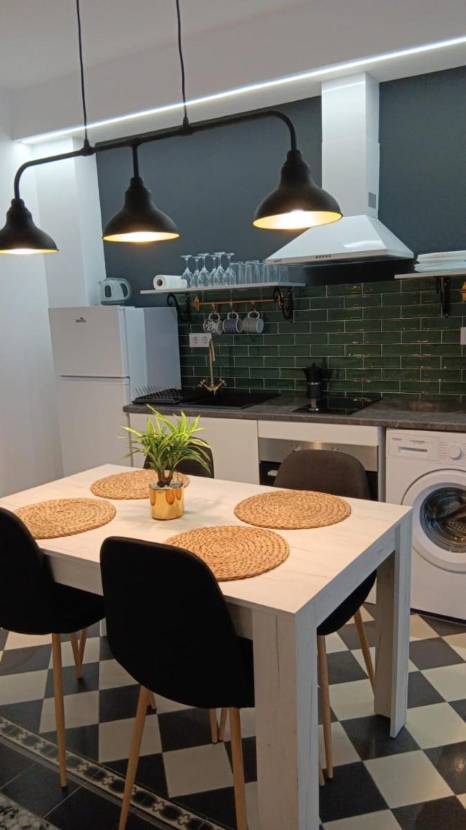 APARTAMENTOS FERNANDO III EL SANTO - Housity