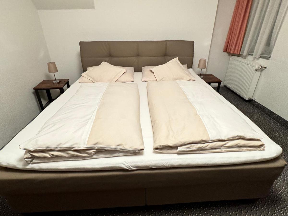Hotel und Restaurant Pinkenburg - Housity