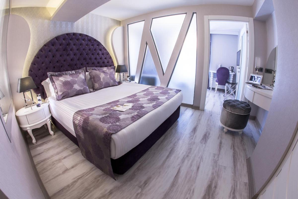 Demonti Hotel - Housity