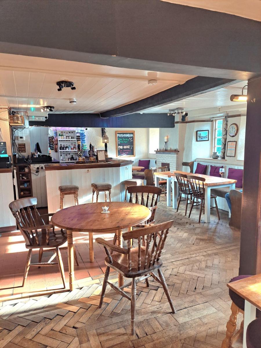 The White Hart Eynsham - Housity