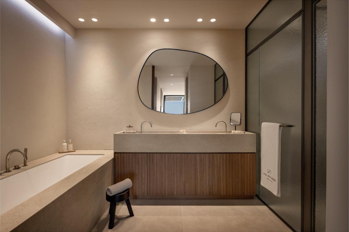 Un baño de Royal Hideaway Corales Villas
