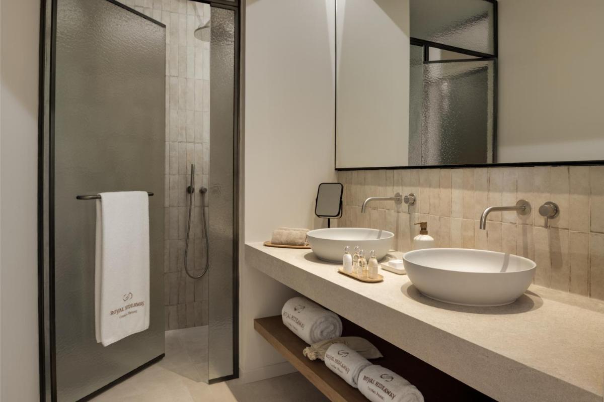 Un baño de Royal Hideaway Corales Villas