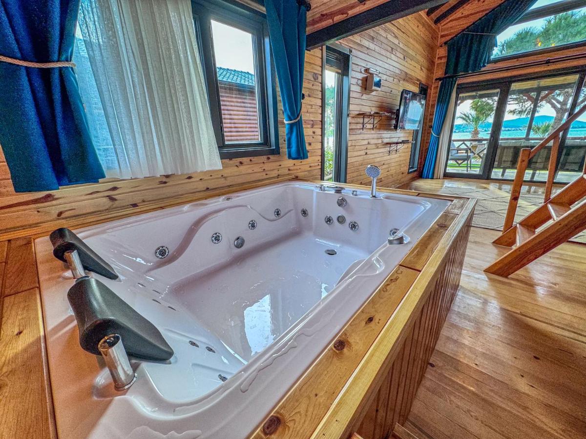 Tringo Bungalov - Housity