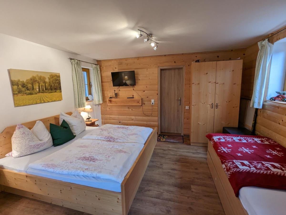 Schlossalm Ferienwohnungen - Housity