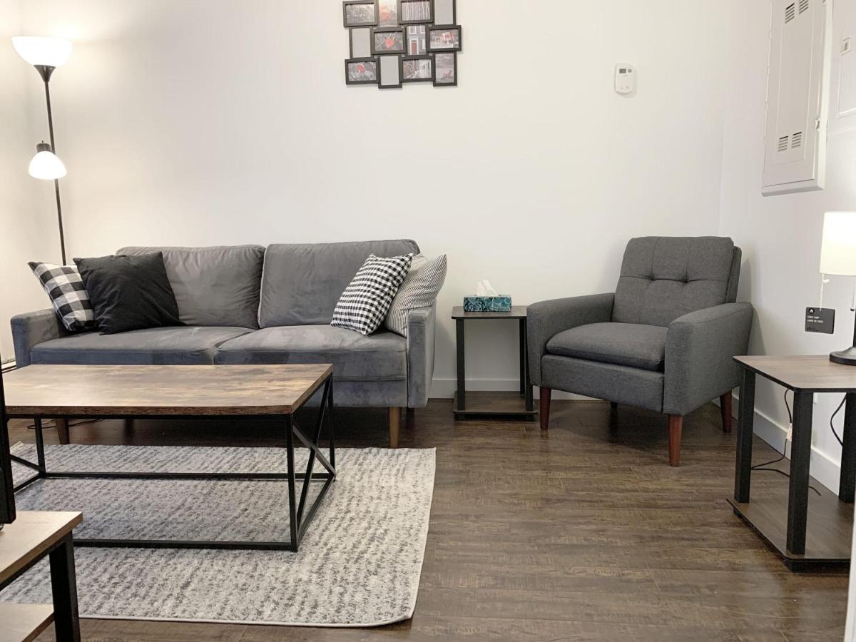 Gorgeous 1-bedroom Condo Location WiFi - Housity
