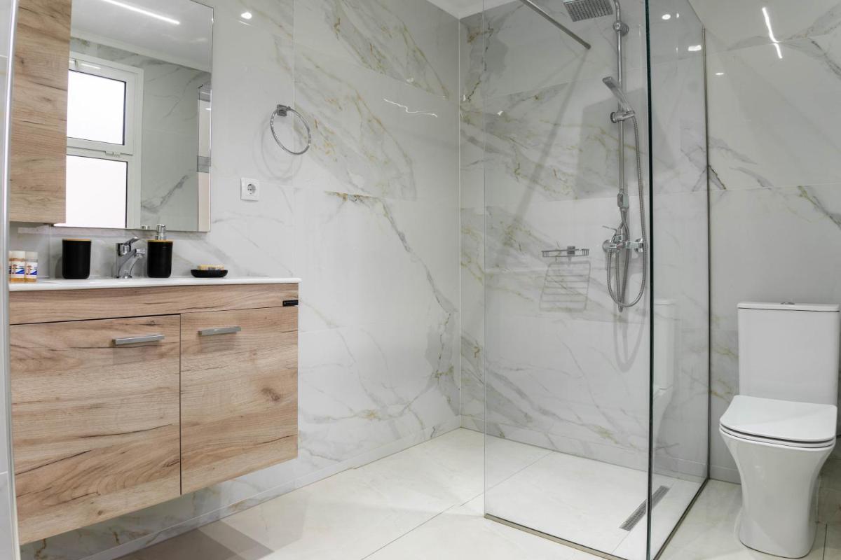 Levanda Luxury Studios Apartments - Housity