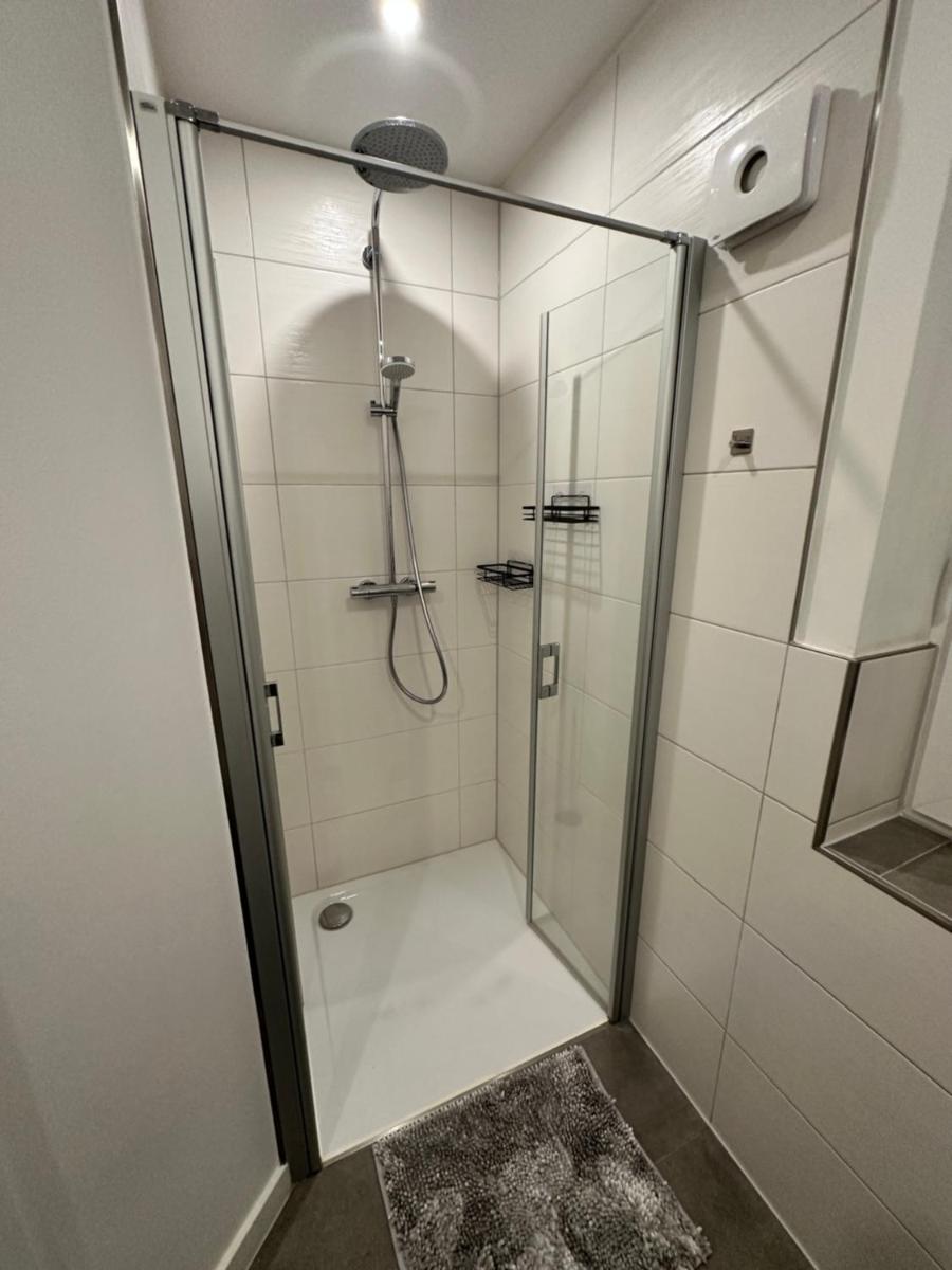 Stilvolle Ferienwohnung am Tillysee nahe Oldenburg - Housity