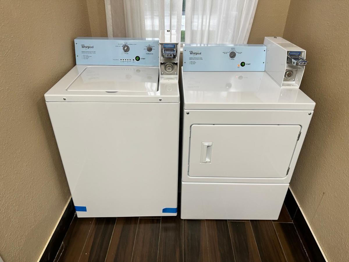 Comfort Inn Rockford near Casino District - Housity