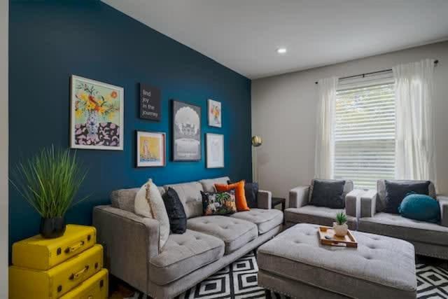 Housepitality - The Lilley Pad - Near Downtown - Housity