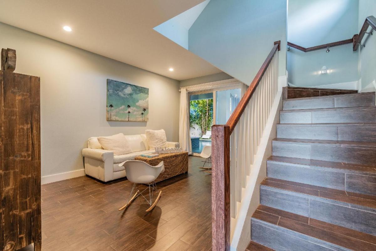Playa Esmeralda Home! Bradenton Beach Now Open!!! - Housity
