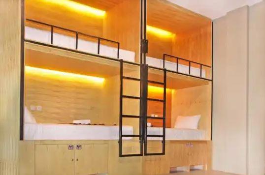 Urban Dormitory Hostel - Housity