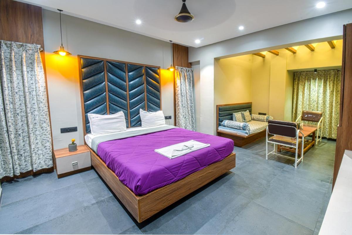 Hotel Vrindavan Deluxe Kolhapur - Housity