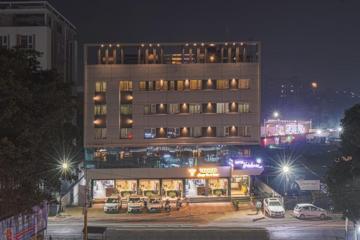 Hotel Vrindavan Deluxe Kolhapur - Housity