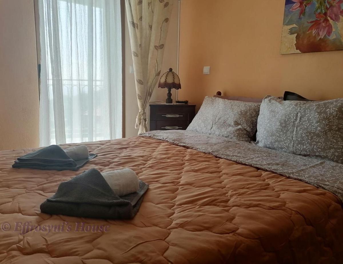 Effrosyni's House - Housity