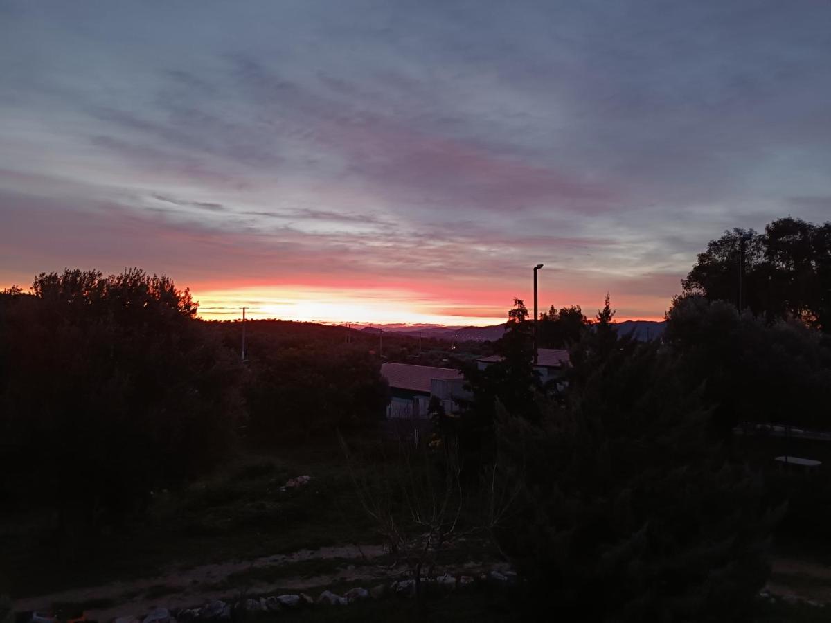 ΟΔΥΣΣΕΙΑ, κοντά σε αεροδρόμιο, λιμάνια και θάλασσες - Housity