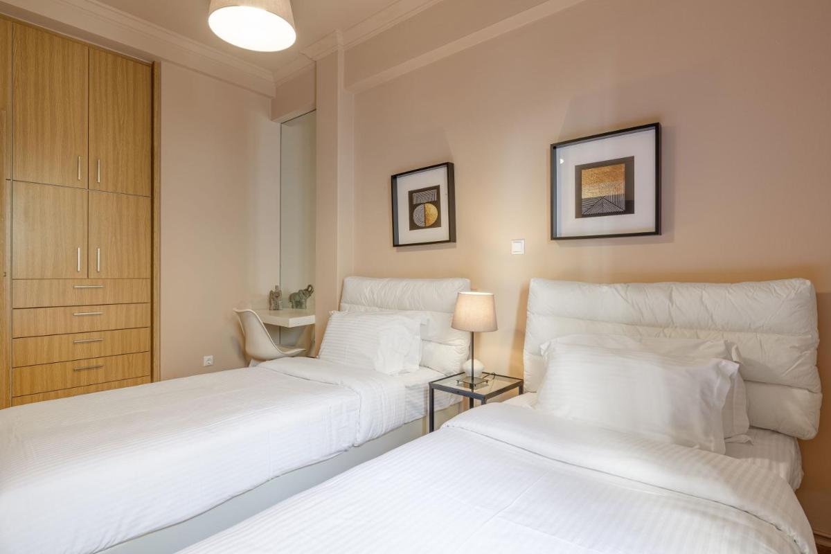 Suitetrails - Stylish flat overlooking the temple of Zeus