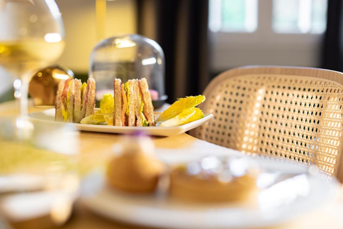 Nourriture dans l'hôtel ou à proximité