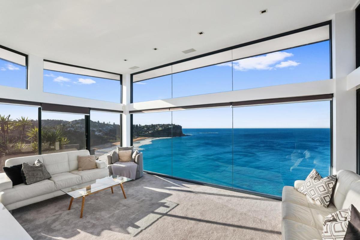 Due Northerly Oceanfront - Housity