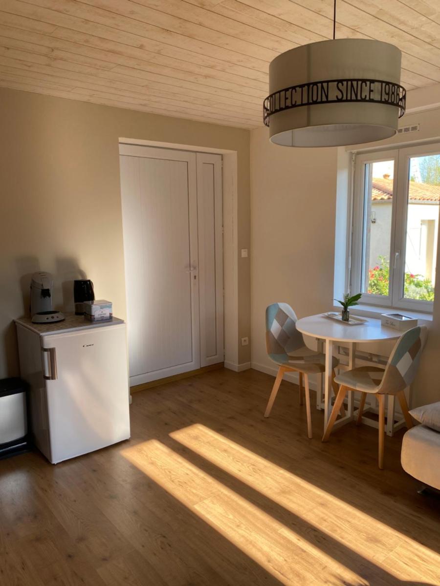 CHAMBRE GITE DE LA POMMERAIE - Housity