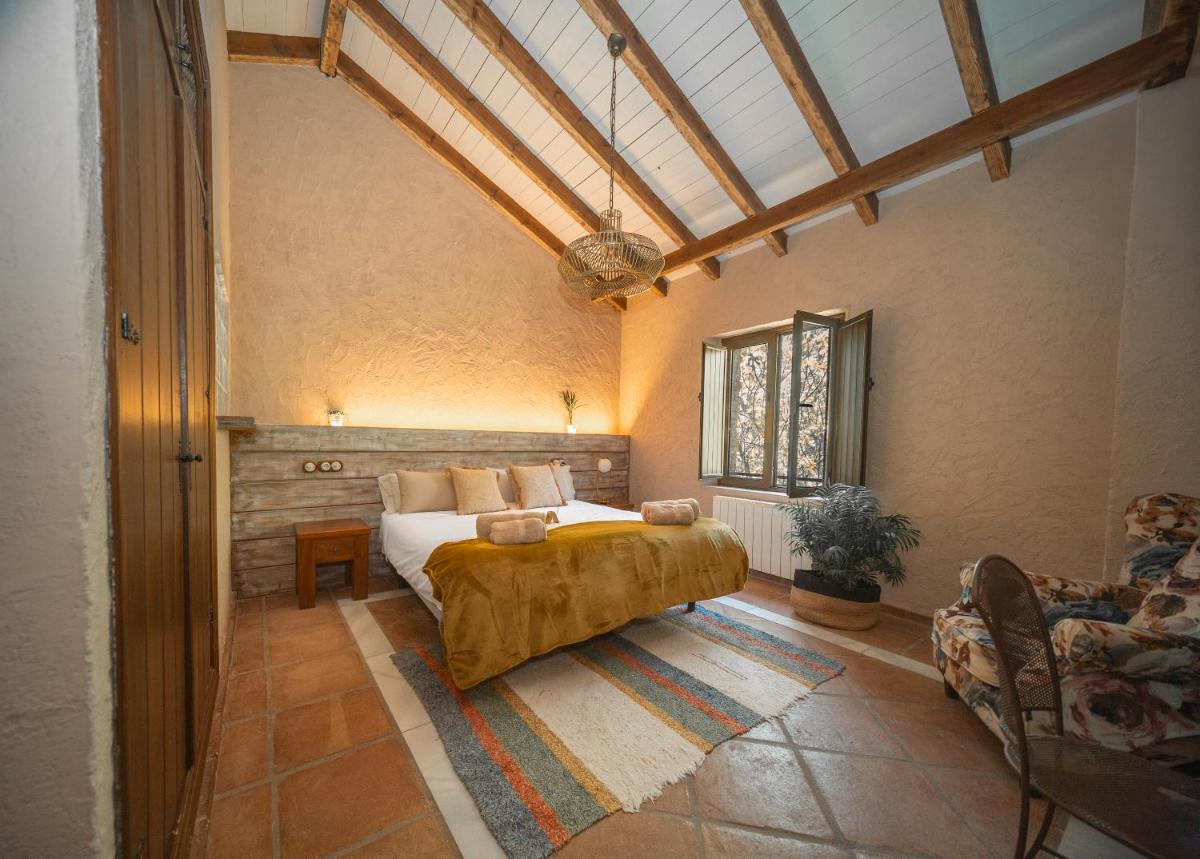 Eco Hotel Cueva del Gato - Housity