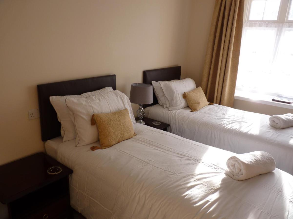 Seven Stars - Bed & Breakfast & Restaurant - Housity