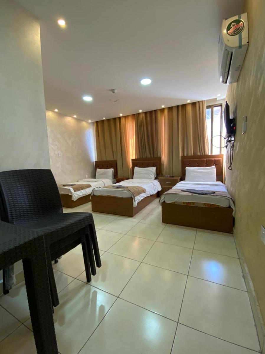 Zuwwar Aqaba - Housity