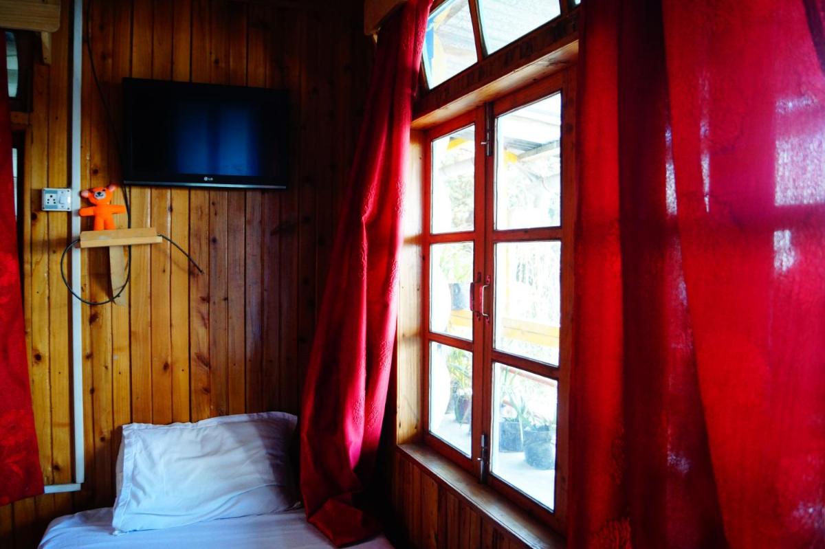 Mountain Life - Housity