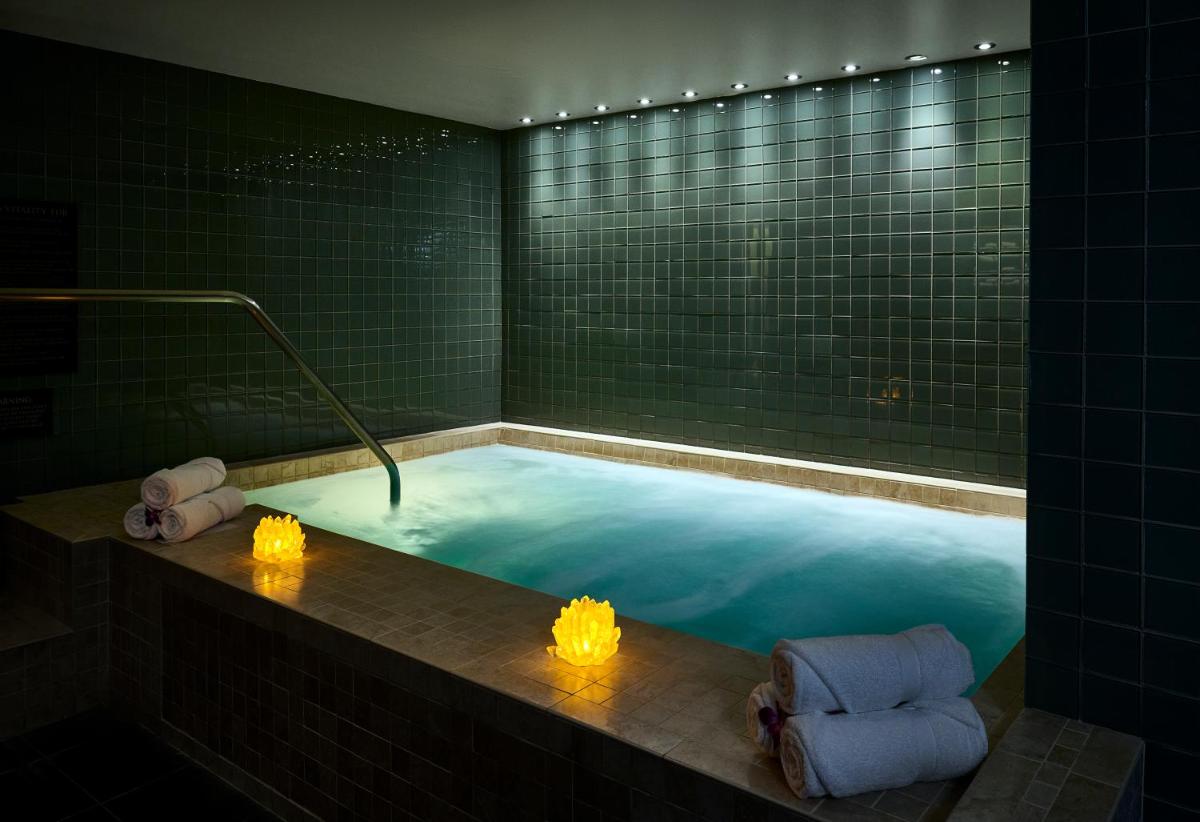Mandarin Oriental, Boston - Housity