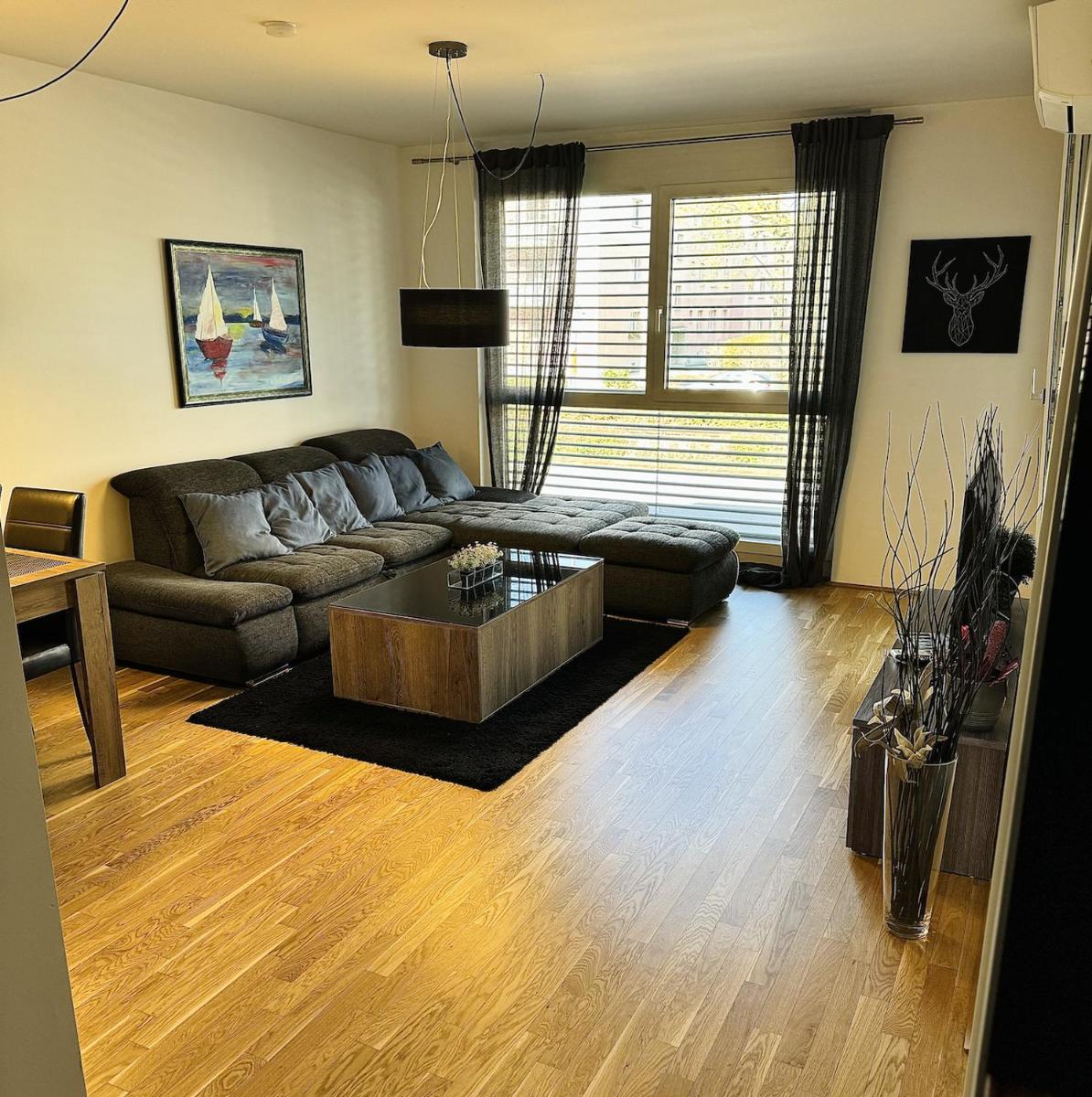 Brand New Apartment, Top Location-Near VIC/Danube - Housity