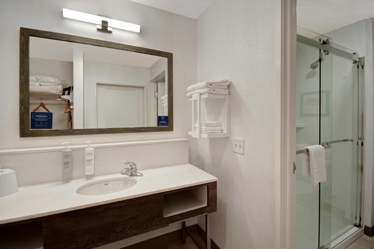Hampton Inn Queen Creek, AZ - Housity