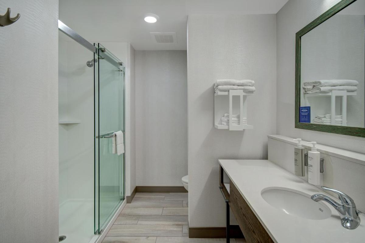 Hampton Inn Queen Creek, AZ - Housity