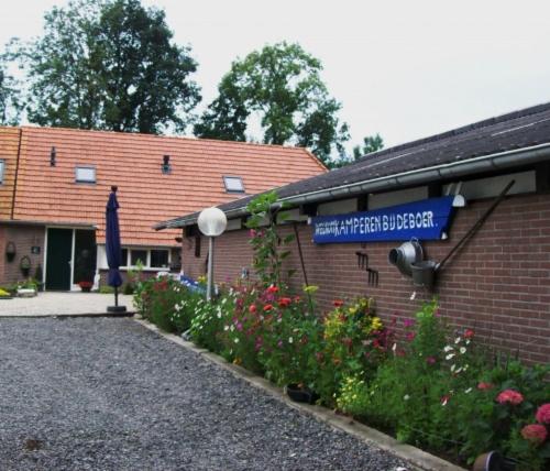 Caravan Vlinder - Housity