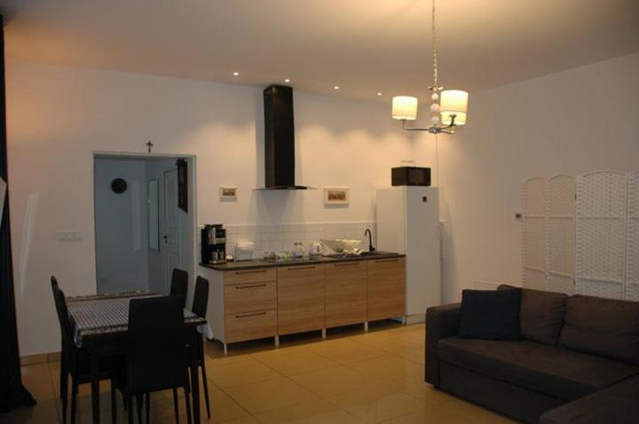 Blu Apartament - Housity