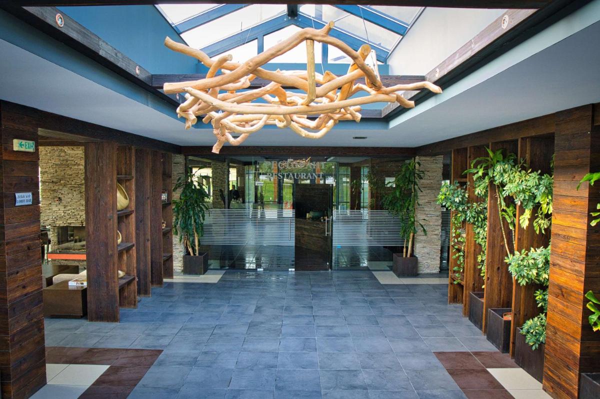 Local Stay Hotel, BW Signature Collection - Housity