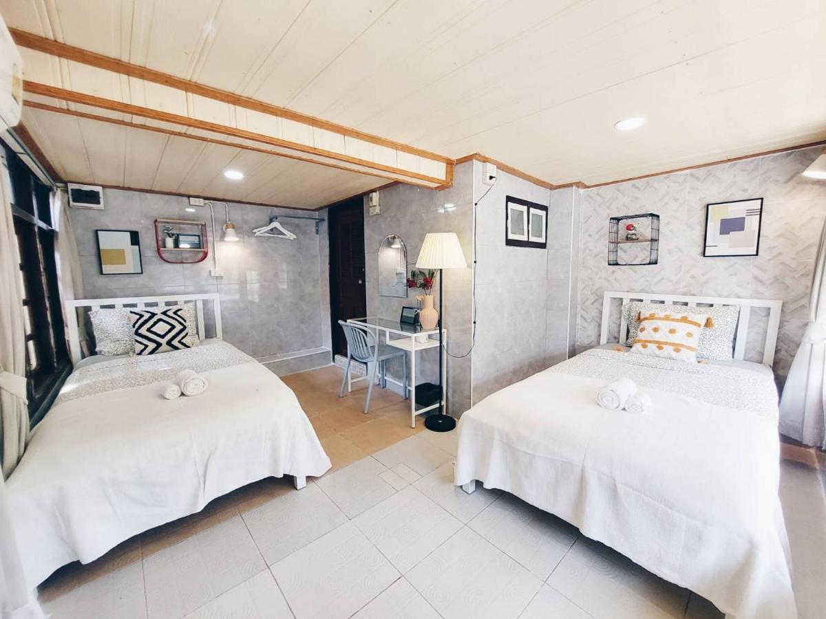 Green Riverside Homestay - Housity