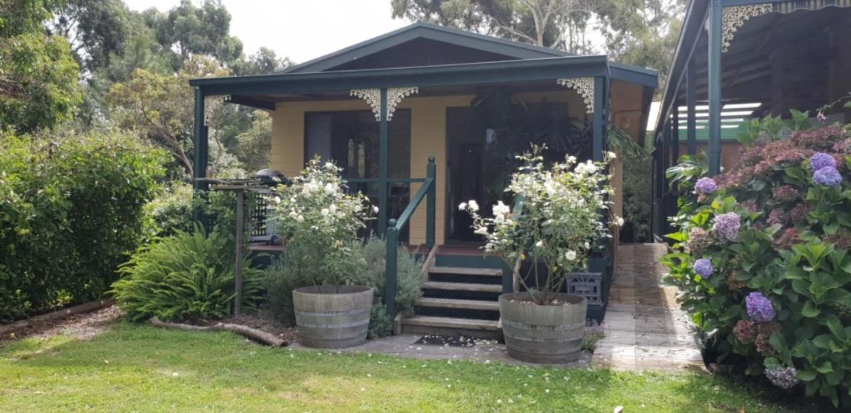 Ripplebrook Country Cottage - Housity