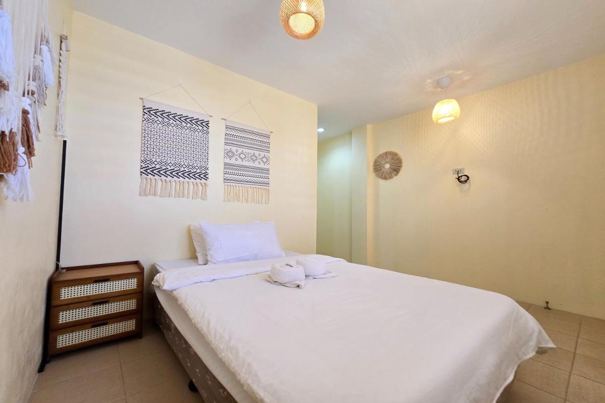 Surfside Hostel LU Surf Town - Housity