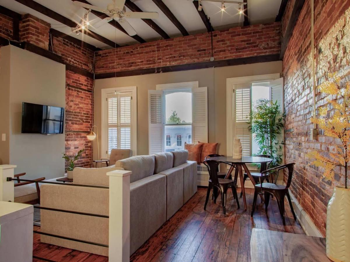 IDEAL GEORGETOWN STAY \ PARKING! \ W/D - Housity