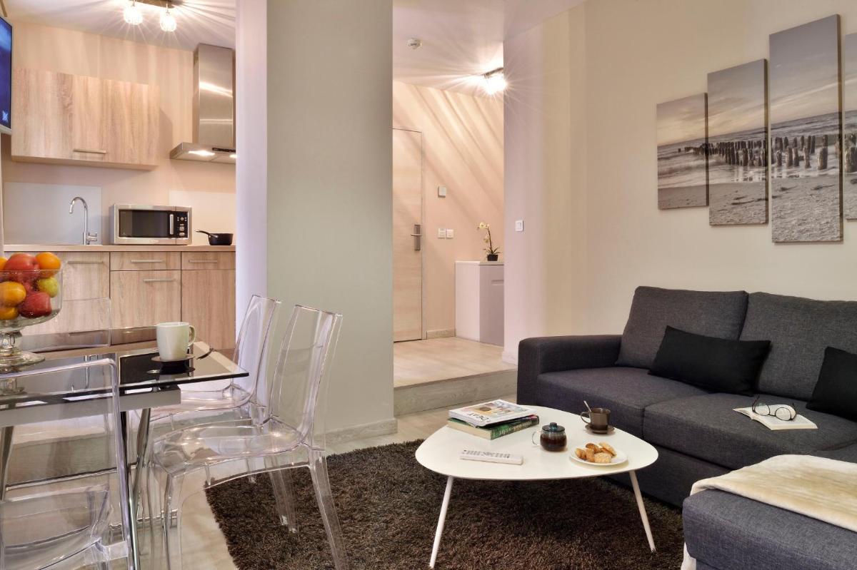 Cuisine ou kitchenette dans l'établissement Hôtel Fesch & Spa