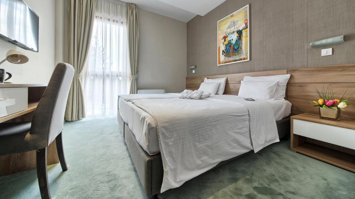 Hotel Mons - Hizvo