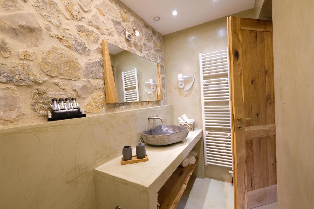 Dryas Guesthouse - Housity