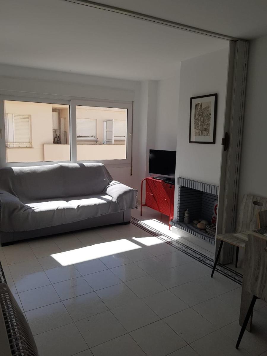 Apartment Vinaroz with swimming pools for 4 people - Housity