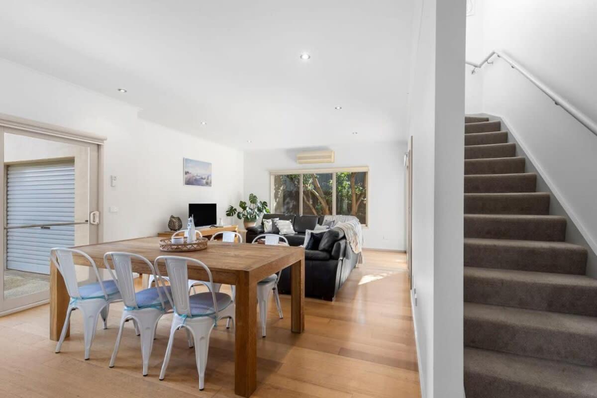 Privacy in prime location 450m to river beach - Housity