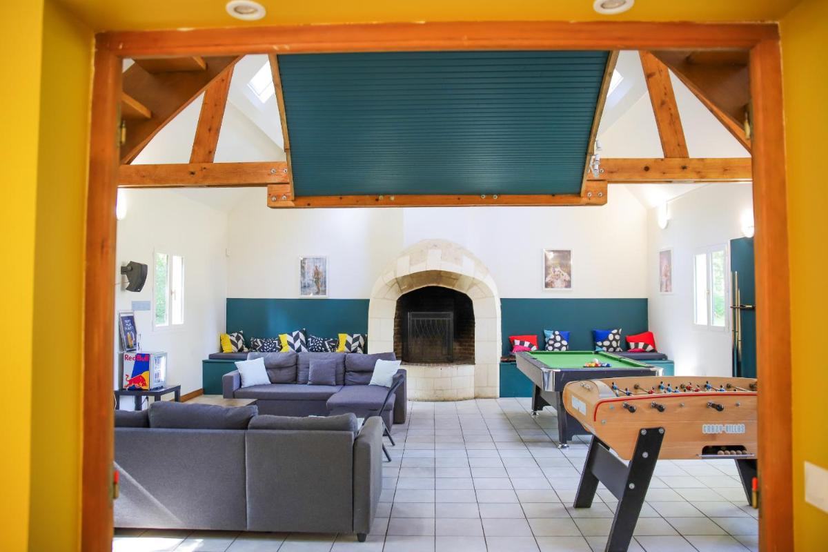 Crazy Villa Ecottay 61 - Heated pool & sauna - 2h from Paris - 30p - Housity