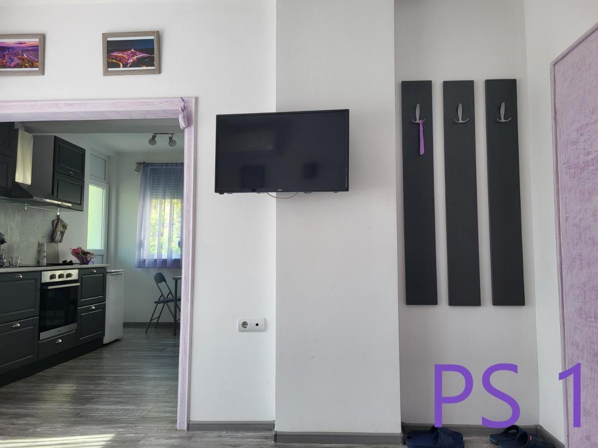 Purple StudioS - Housity