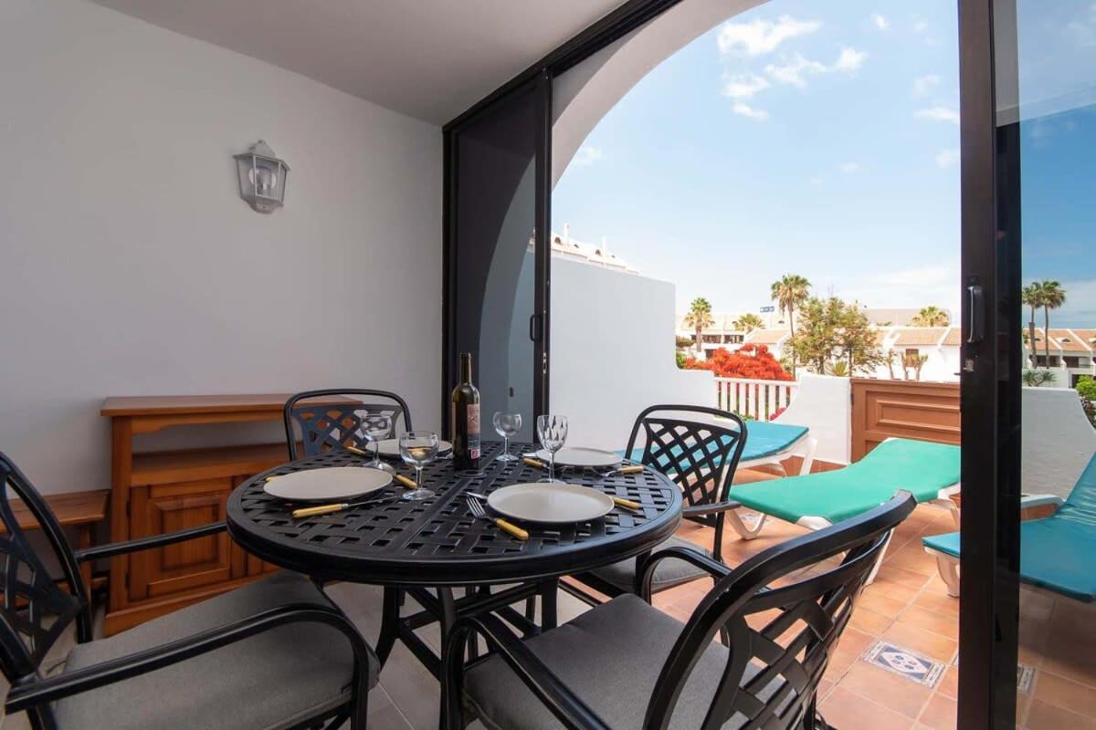 Park Santiago II 85 - Two Bed - Housity